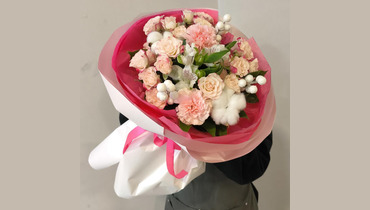 Изображение товара Букет с кустовой розой и хлопком FMART by flowwow