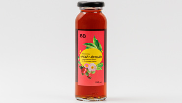 Изображение товара Напиток Чай черный шиповник мята с яблочным соком 250 мл ВкусВилл