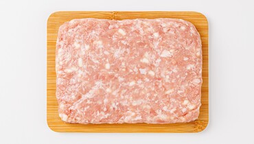 Изображение товара Фарш из мяса кролика, курицы и индейки с сыром
