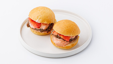 Изображение товара Мини-бургеры с говяжьей котлетой и свежими овощами 160 г