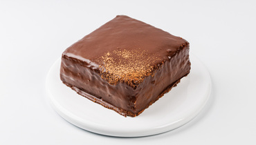 Изображение товара Торт Вкусновение воздушный с шоколадом и сливками 400 г