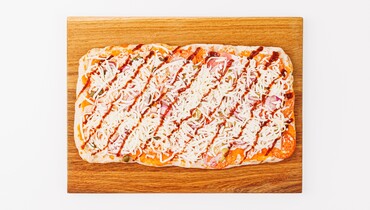 Изображение товара Пицца-половинки римская мясное ассорти с курицей и каперсами 640 г