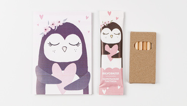 Изображение товара Подарочная открытка-раскраска с пастилой и карандашами для праздника