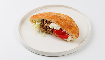 Изображение товара Пита с рваной говядиной и соусом тар-тар 175 г ВкусВилл