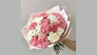 Изображение товара Супер стойкий букет из нежных розовых и белых диантусов «Волшебный сон» FMART