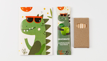 Изображение товара Подарочная открытка-раскраска с динозавром, пастилой и карандашами для детей
