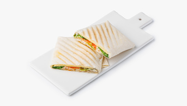 Изображение товара Сэндвич-ролл в тортилье с омлетом курицей и соусом Ранч 210 г