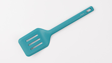 Изображение товара Перфорированная нейлоновая лопатка с силиконовым покрытием 29 см
