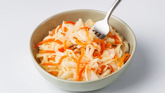 Капуста квашеная с морковью и хреном Капуста квашеная с морковью и хреном