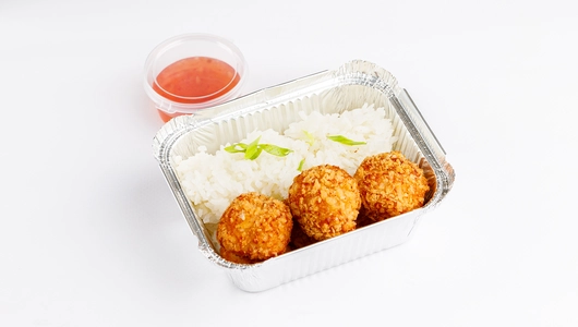 Крокеты куриные с сыром и гарниром из риса Крокеты куриные с сыром и гарниром из риса