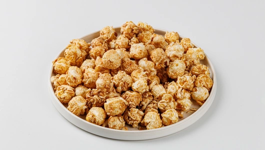 Попкорн карамелизированный с арахисом Попкорн карамелизированный с арахисом