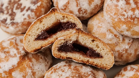 Пряники заварные с малиновым пюре