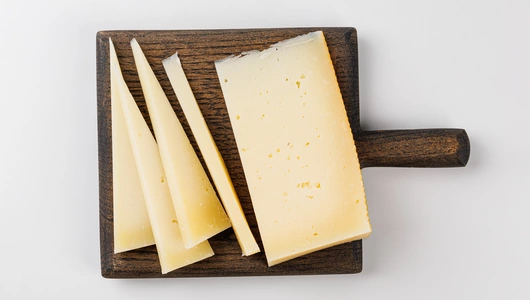 Сыр "Грюйер молодой", 200 г Сыр "Грюйер молодой", 200 г