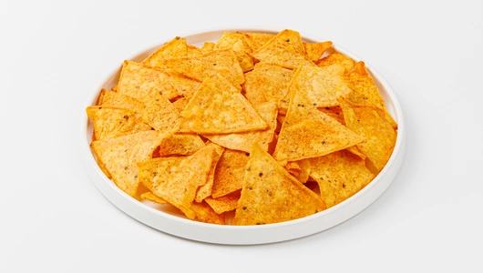Чипсы кукурузные "Начос " с копченой паприкой