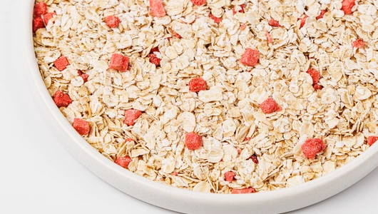 Каша овсяная безмолочная детская с клубникой и земляникой