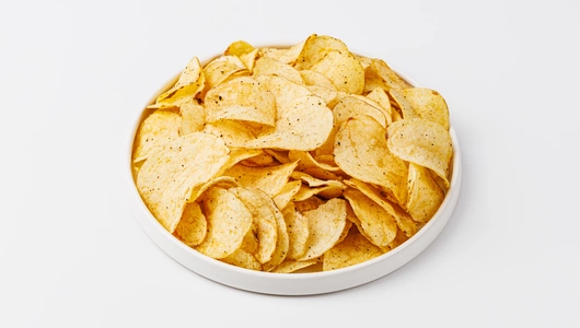 Чипсы картофельные с чёрным перцем и морской солью