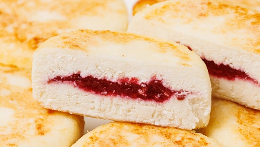 Сырники с малиновой начинкой, зам. Сырники с малиновой начинкой, зам.