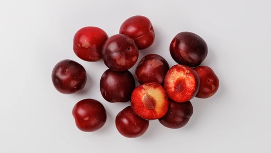 Слива Кабардинка