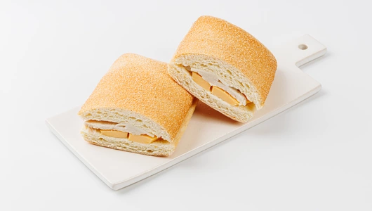 Сэндвич "Нежный" с курицей, омлетом и моцареллой