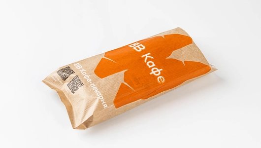 Чиабатта с курицей, омлетом и моцареллой, кафе регионы