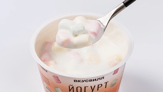 Йогурт с воздушным зефиром 2,5%