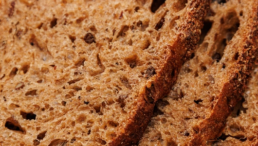 Хлеб "Ремесленный с семенами льна и зернами ржи", нарезка