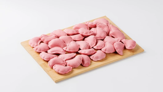 Вареники с малиной розовые