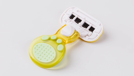 Бритва женская дорожная (1 бритва + 1 сменная кассета) TopBeauty Paris Mini