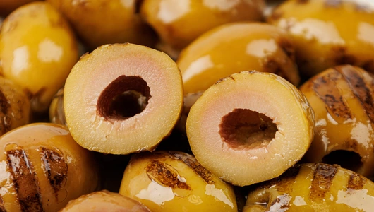 Оливки гриль без косточки в масле (с вялеными томатами и чесноком) Оливки гриль без косточки в масле (с вялеными томатами и чесноком)