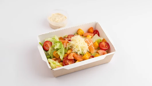 Салат Цезарь с лососем Салат Цезарь с лососем