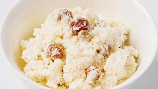 Масса творожная с изюмом 13%