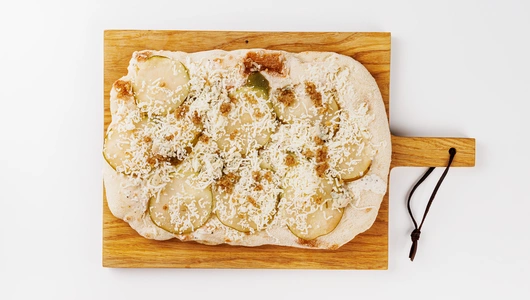 Пицца римская "Груша с сыром с голубой плесенью", зам., 440 г Пицца римская "Груша с сыром с голубой плесенью", зам., 440 г