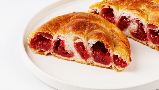 Вертута с малиной. Пекарня