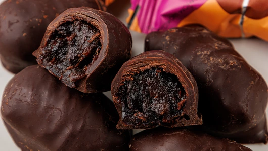 Чернослив в темном шоколаде Чернослив в темном шоколаде