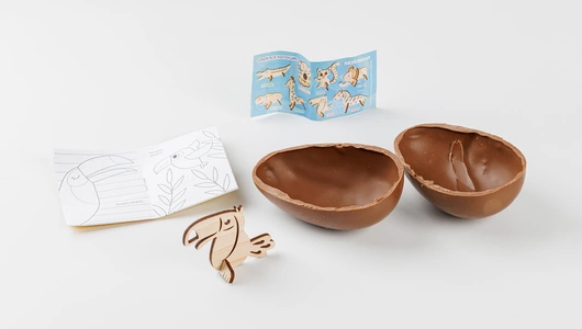 Яйцо шоколадное с подарком "Путешествие в Африку"