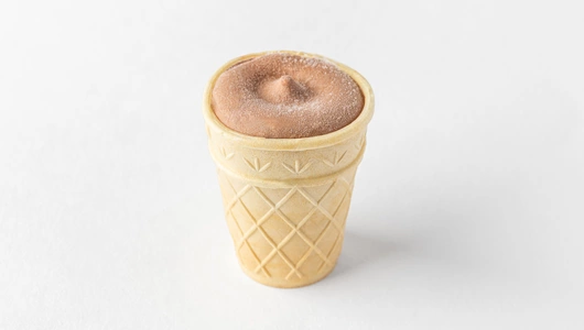 Пломбир шоколадный в вафельном стаканчике Пломбир шоколадный в вафельном стаканчике