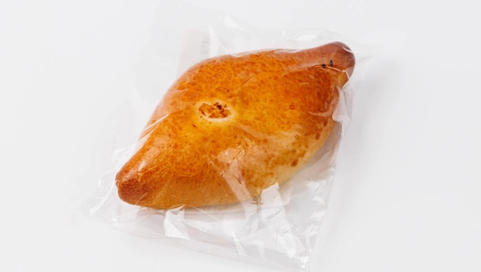 Пирожок с капустной начинкой, кафе