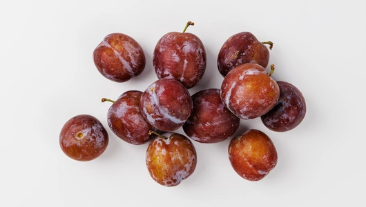 Слива Кабардинка