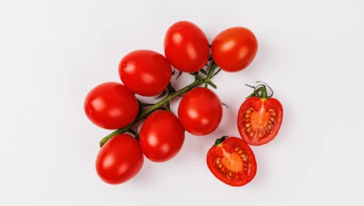 Томаты мини сливовидные на&nbsp;ветке, 250 г