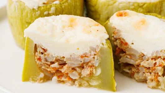 Кабачки фаршированные мясом и рисом Кабачки фаршированные мясом и рисом