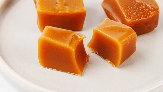 Сливочные ириски с солью, кафе