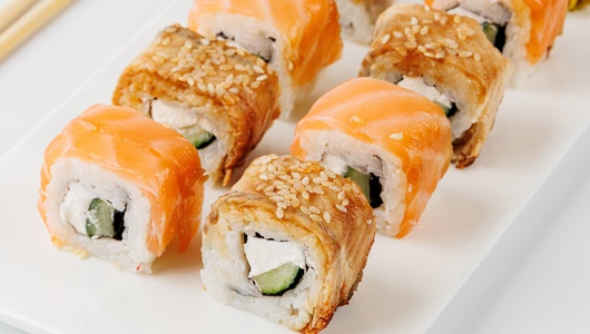 Роллы "Филадельфия" с филе семги и речного угря