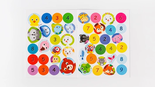 Книжка "Мордашки-развивашки", серия цвета