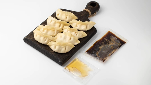 Гёдза с креветками и крабовыми палочками, зам. Гёдза с креветками и крабовыми палочками, зам.