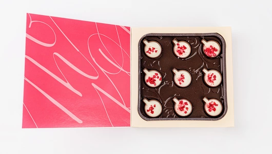 Конфеты шоколадные "Малиновое парфе" Конфеты шоколадные "Малиновое парфе"