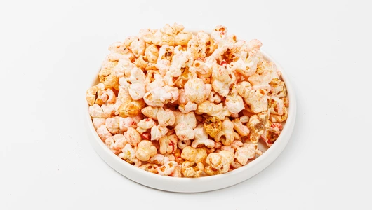 Кукуруза воздушная с клубникой Кукуруза воздушная с клубникой