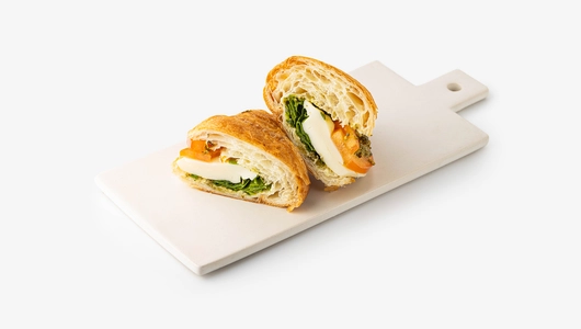 Мини круассан с моцареллой, шт СП