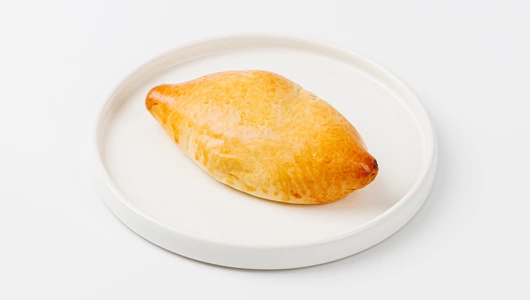 Пирожок с капустной начинкой, кафе