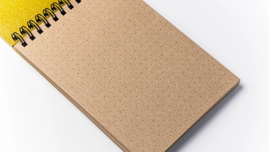 Блокнот А6 из вторичных материалов (горчичного цвета)