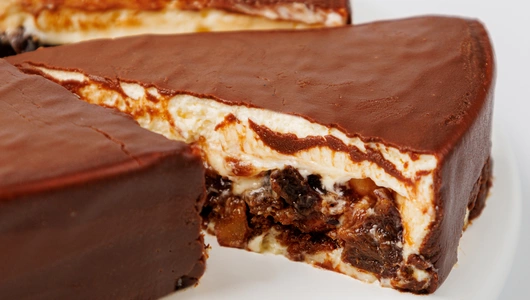 Торт шоколадно-ореховый с черносливом зам. Торт шоколадно-ореховый с черносливом зам.